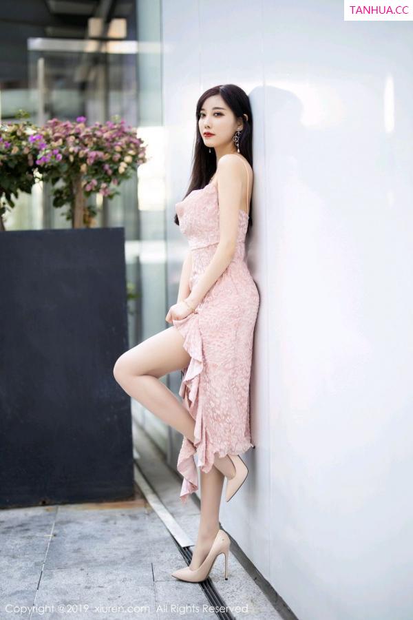 杨晨晨 sugar小甜心CC [XIUREN]高清写真图 2019.12.17 杨晨晨sugar第25张图片